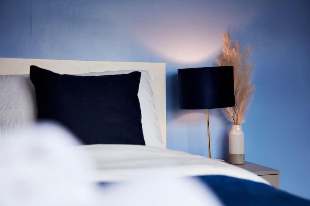 *Little Haven In Leeds* ¤Private Parking¤ Ensuite ลีดส์ ภายนอก รูปภาพ