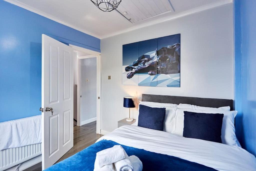 *Little Haven In Leeds* ¤Private Parking¤ Ensuite ลีดส์ ภายนอก รูปภาพ