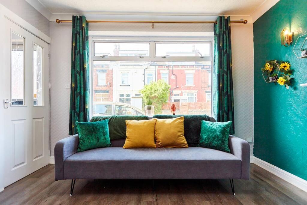 *Little Haven In Leeds* ¤Private Parking¤ Ensuite ลีดส์ ภายนอก รูปภาพ