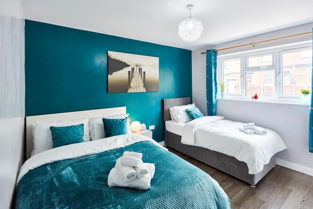 *Little Haven In Leeds* ¤Private Parking¤ Ensuite ลีดส์ ภายนอก รูปภาพ